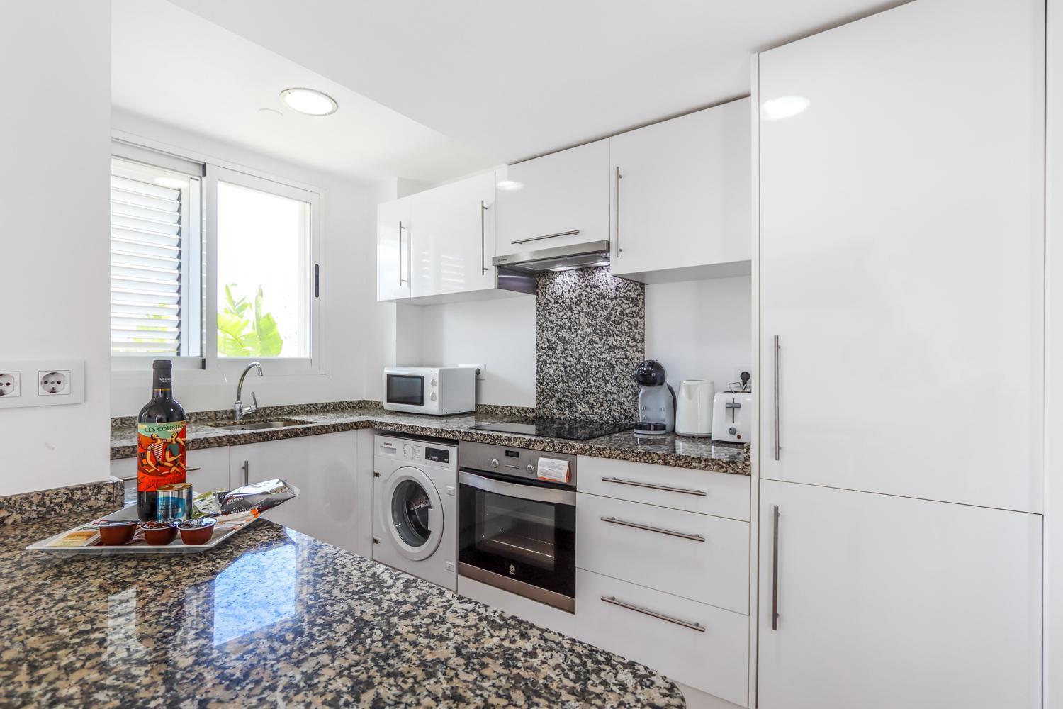 A Un Paso Del Mar Con Servicios Y Piscina Xabia Bagian luar foto